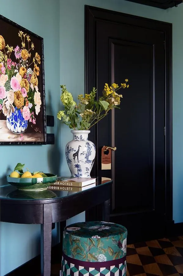 Velona'S Jungle Luxury Suites Firenze Bed & Breakfast