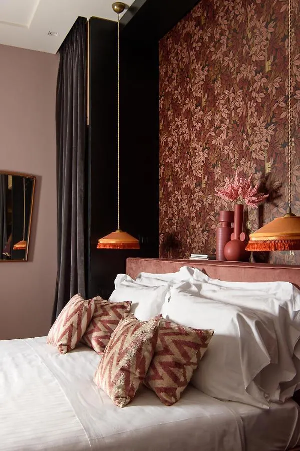 Velona'S Jungle Luxury Suites Флоренция Италия
