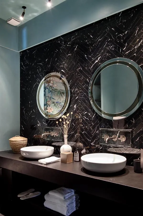 Velona'S Jungle Luxury Suites Florence