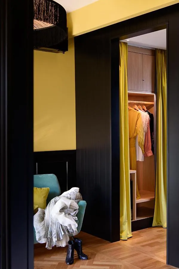 Velona'S Jungle Luxury Suites Florence Bed & Breakfast