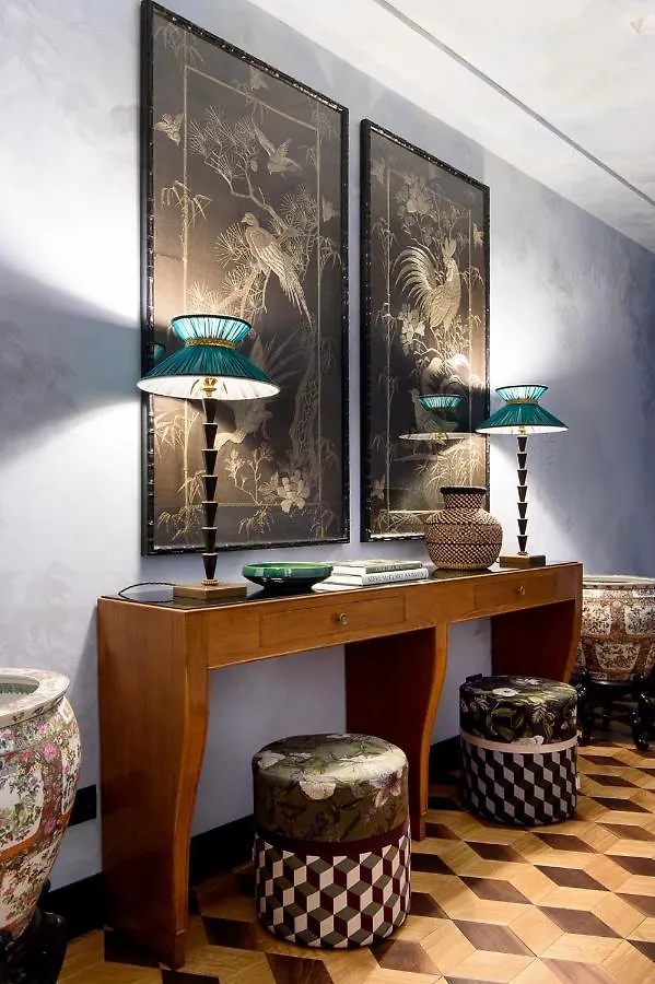 Bed & Breakfast Velona'S Jungle Luxury Suites Florencie