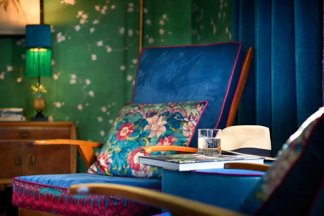 Velona'S Jungle Luxury Suites Florence