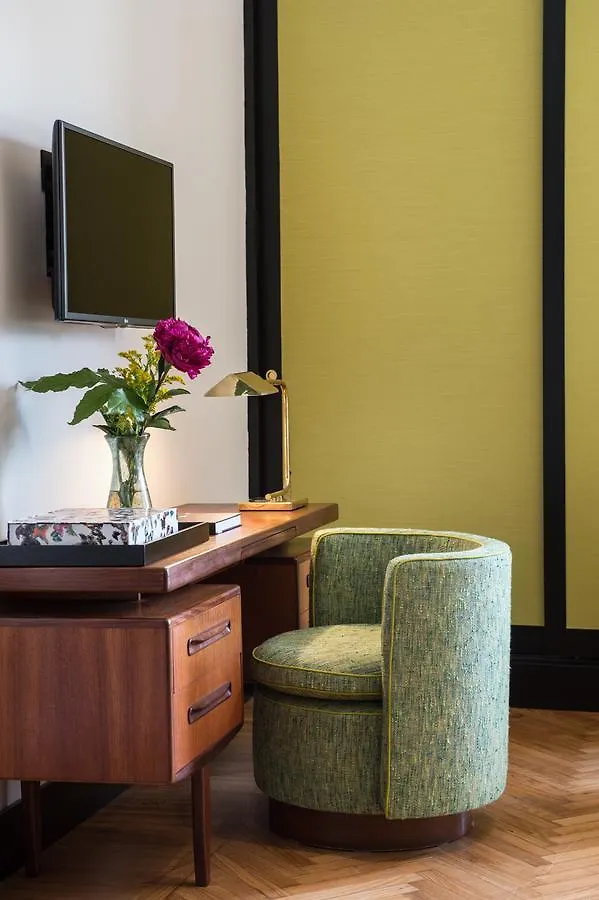Velona'S Jungle Luxury Suites Флоренция