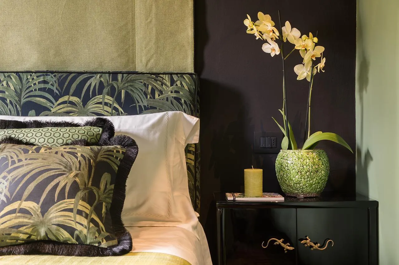 Velona'S Jungle Luxury Suites Florencie