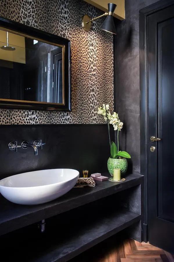Bed & Breakfast Velona'S Jungle Luxury Suites Florence